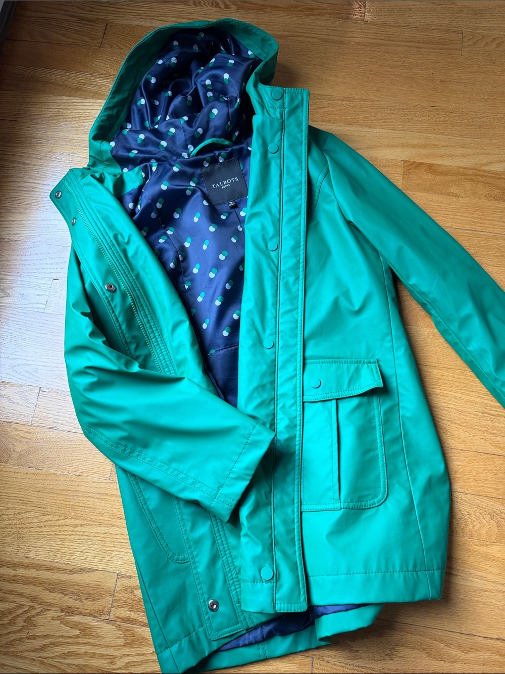 Talbots Green Hooded Women’s Raincoat with Polka-Dot Lining